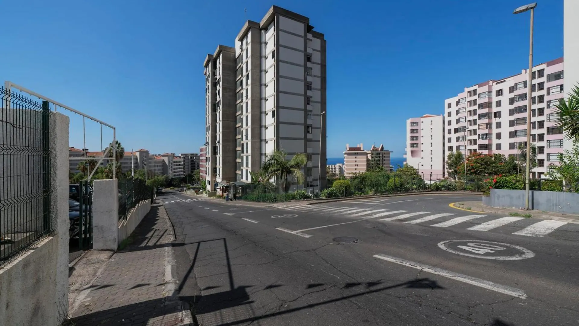 Apartamento America By An Island Apart Funchal  Appartement Funchal (Madeira)